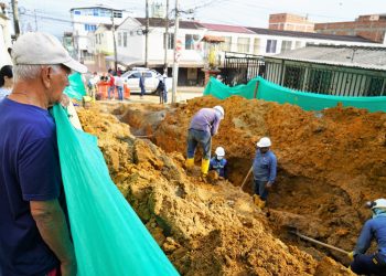 Floridablanca inició nuevo proyecto de pavimentación y reposición de alcantarillado