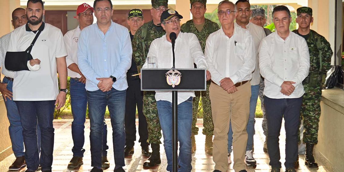 Presidente Petro ordenó a la Fuerza Pública copar territorio para apoyar a pequeños mineros