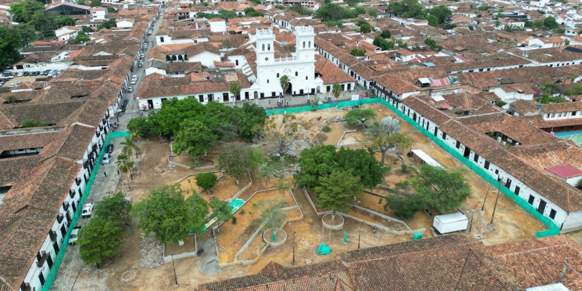 En un 30% avanza remodelación del parque de Girón