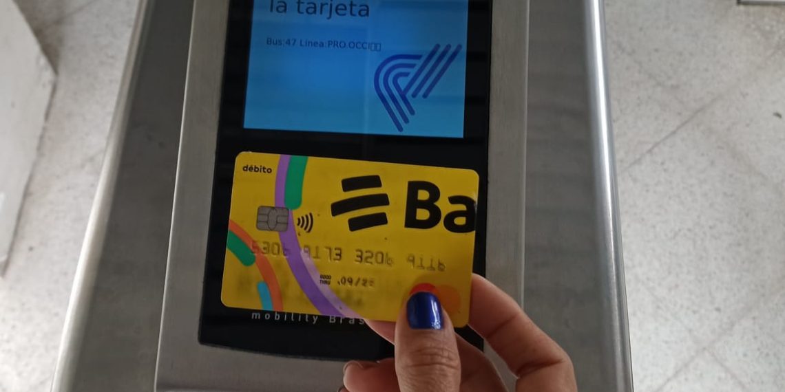 La tarjeta débito Bancolombia funciona como tarjeta Metrolínea