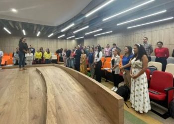 Violencia y falta de oferta laboral, realidades que enfrentan las mujeres en Santander