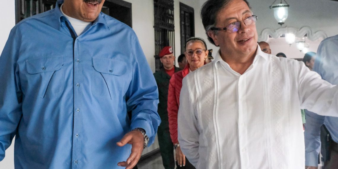 ¿De qué hablaron los presidente Gustavo Petro y Nicolás Maduro?