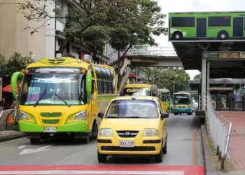 Las normas que deben cumplir conductores para transitar por el carril de Metrolínea
