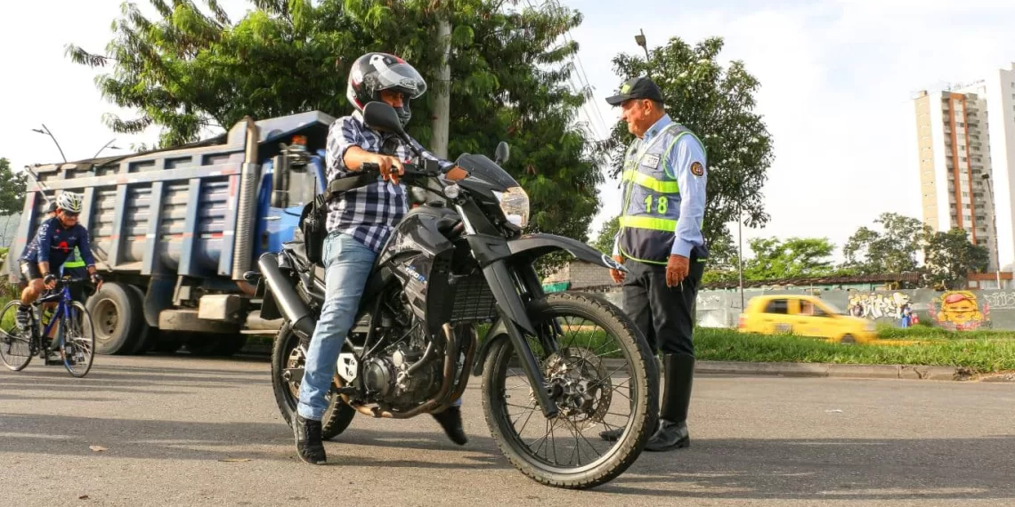 ¿Sabe usted cómo renovar su licencia de conducción?