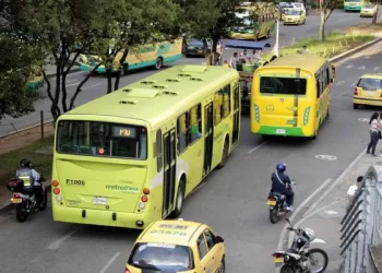 Debate de Metrolínea en el Concejo, más preguntas que respuestas para salir de la crisis