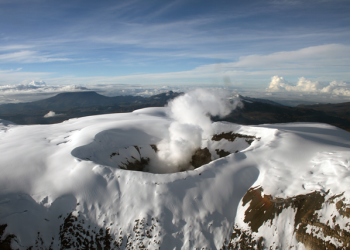 En Naranja, sigue el nivel del Nevado del Ruiz