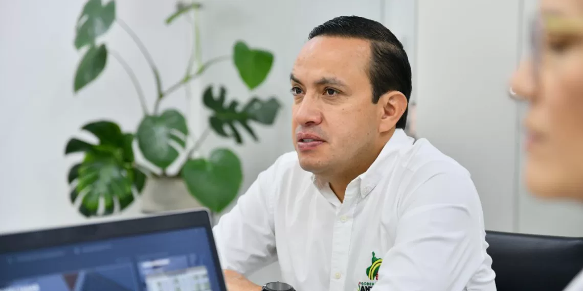 Gobernador denuncia amenazas del Clan del Golfo contra docentes en Santander