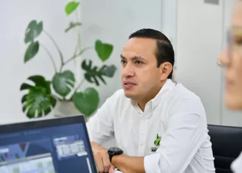Gobernador denuncia amenazas del Clan del Golfo contra docentes en Santander