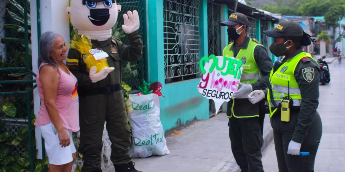 800 policías brindarán seguridad el día de la madre en el área metropolitana