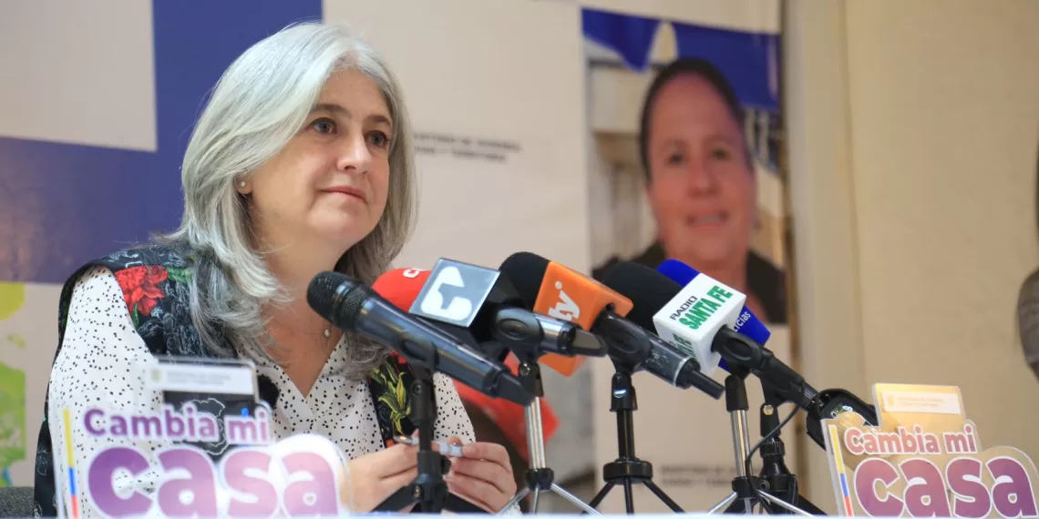 400 mil hogares vulnerables se beneficiarán con mejoramiento de vivienda, anunció la Ministra