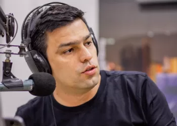 “Obtuve 106 mil firmas, dándoles la mano y mirándolos a los ojos”: Fabián Oviedo, candidato a la Alcaldía de Bucaramanga