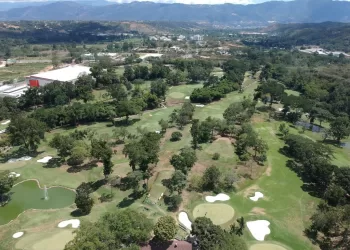 El Torneo de Golf ‘Ciudad de Bucaramanga 2023‘ se disputa en el Club Campestre