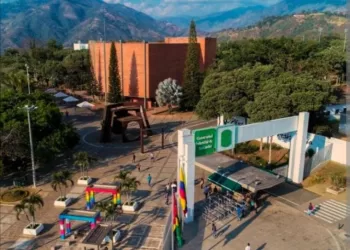 Nuevamente autorizan a la UIS para operar como bolsa de empleo