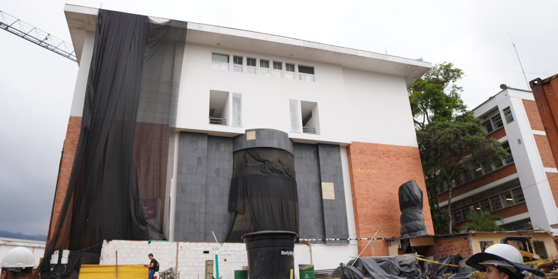Gobierno Petro invierte $140 mil millones en dos universidades de Santander