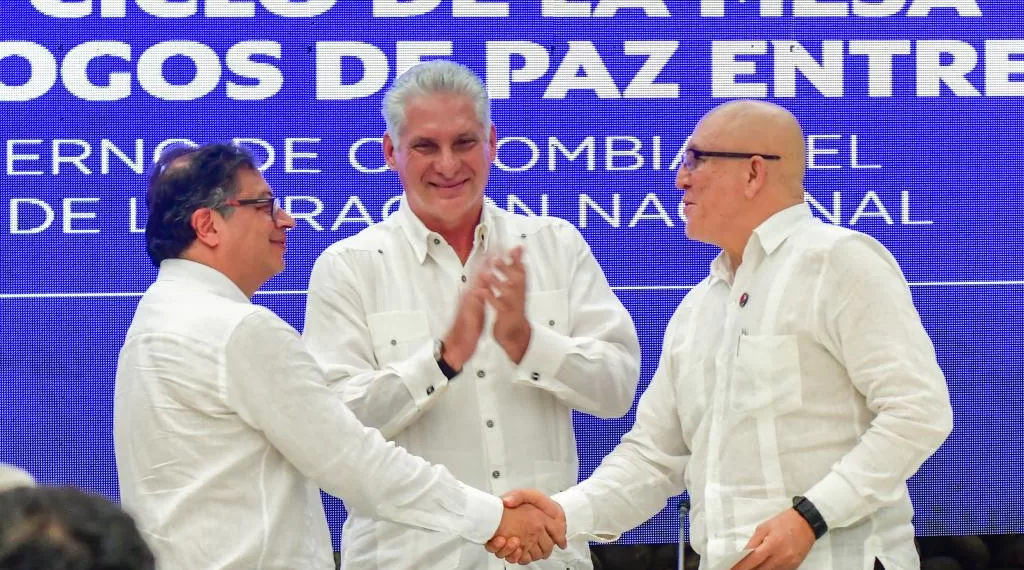 Cese al fuego y diálogo nacional acordaron el Gobierno y el Eln en Cuba
