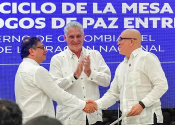 Cese al fuego y diálogo nacional acordaron el Gobierno y el Eln en Cuba