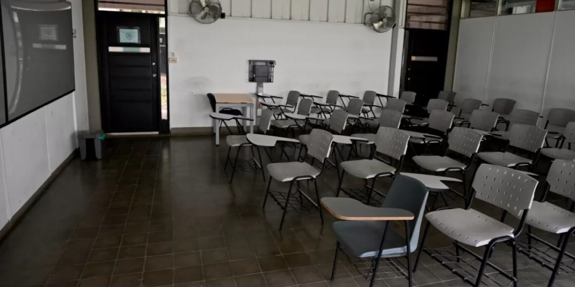 Más de 300 mil niños y jóvenes han desertado de las aulas escolares en el país en el 2023