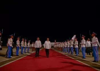Petro llegó a Cuba para anunciar cese al fuego con el Eln