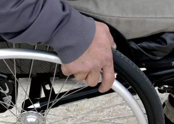 Personas en silla de ruedas pueden acceder a Metrolínea