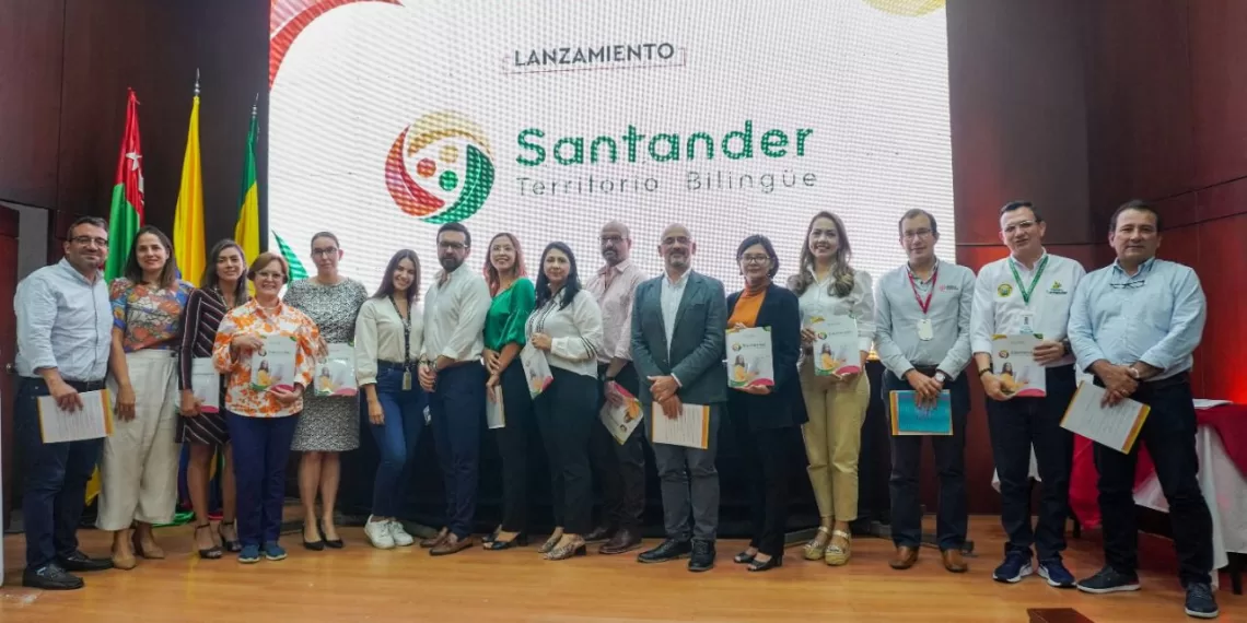 43 jóvenes se certificaron en inglés gracias a la Cámara de Comercio de Bucaramanga y su iniciativa Santander O-key
