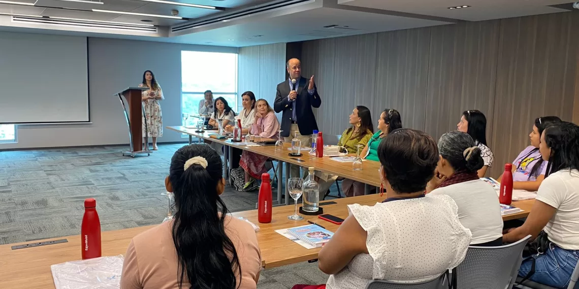 Emprendedoras de Puerto Wilches reciben formación con apoyo del sector de hidrocarburos
