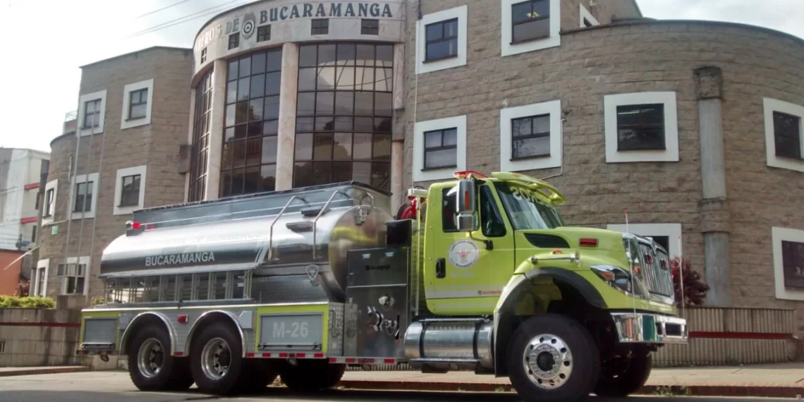Sindicato de Bomberos de Bucaramanga denuncia ante la Fiscalía presunta corrupción administrativa