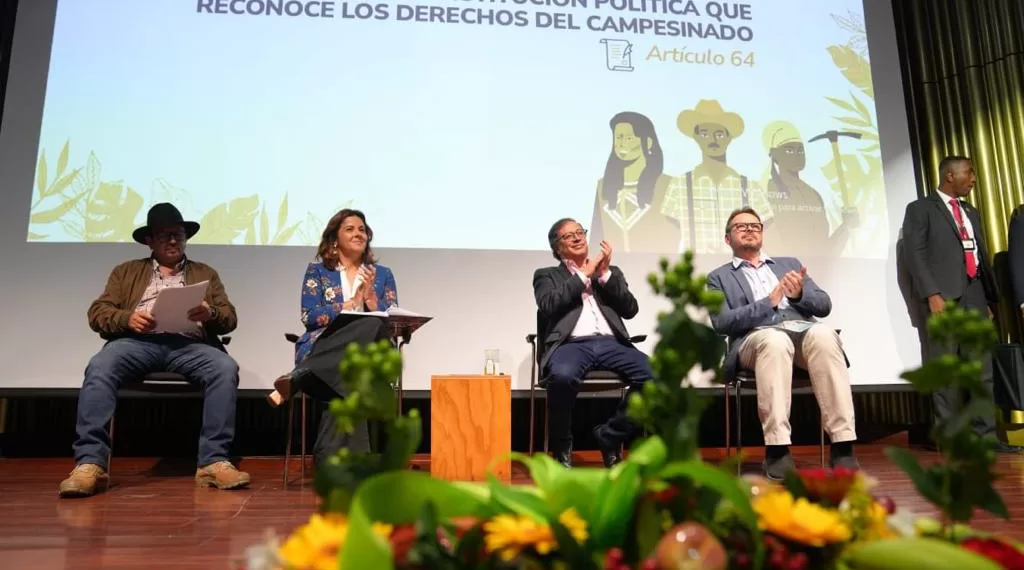Petro insta al movimiento campesino a exigir el cumplimiento de sus derechos