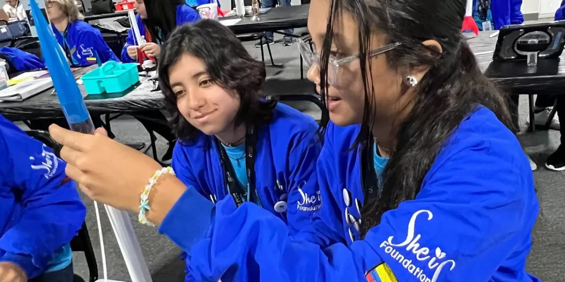 Abren convocatoria «Ella es Astronauta Virtual», para formar a 100 niñas colombianas