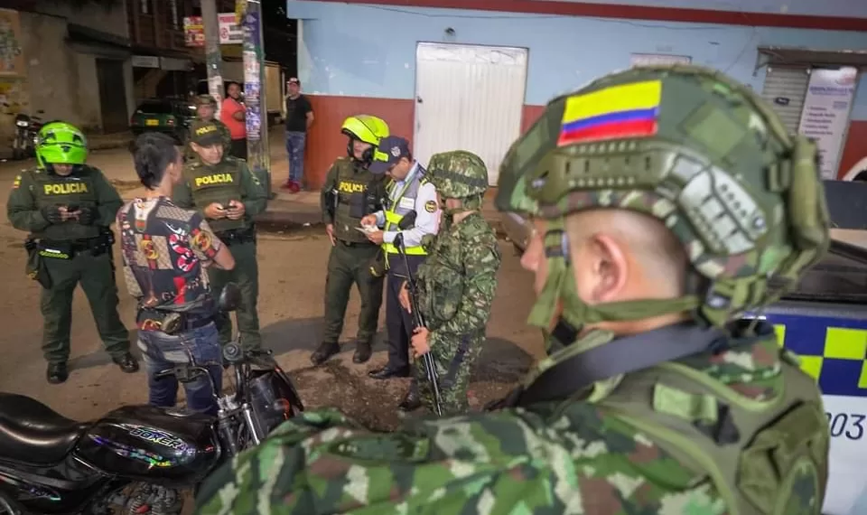 Operativos de control nocturnos realizan autoridades en Floridablanca