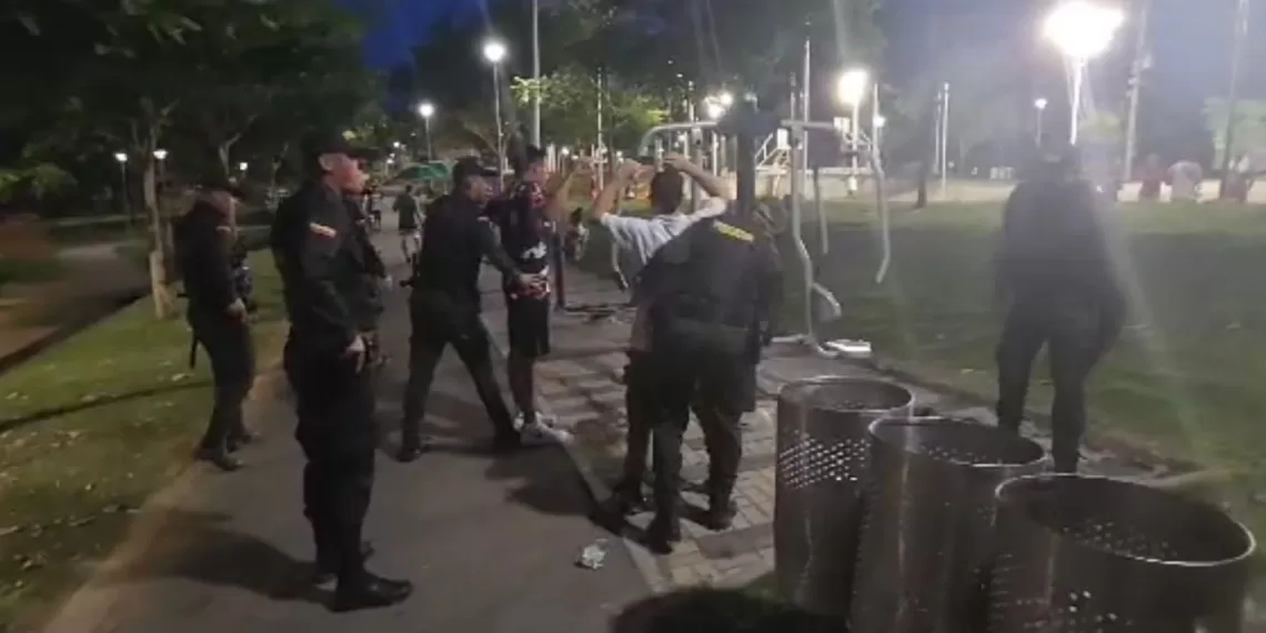 Policía se toma los parques de Bucaramanga