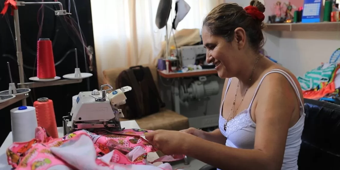 Abierta convocatoria para fortalecimientos económicos a mujeres emprendedoras en Santander