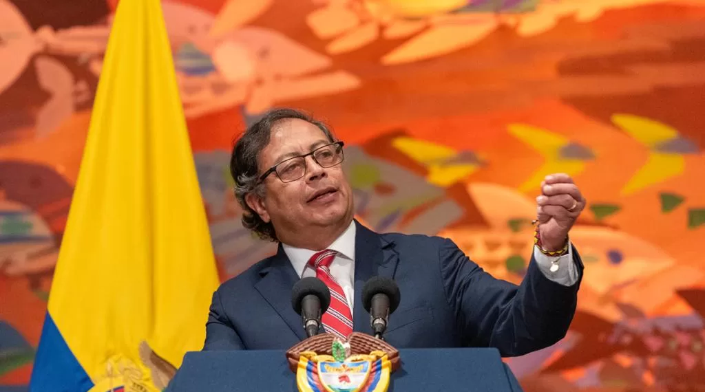 «Si no se hace una reforma a la salud las EPS se acaban por sí mismas»: Petro