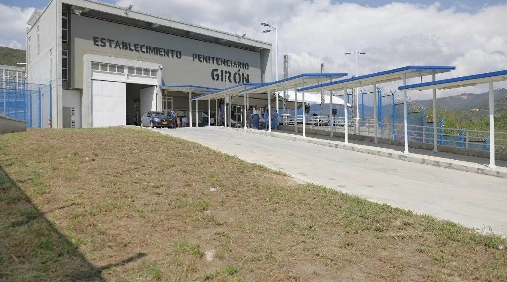 Cárcel de mediana seguridad de Girón, sigue sin servicio de agua, el caso llegó a oídos del director general del INPEC