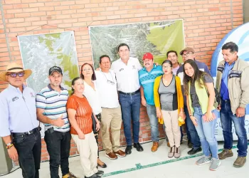 Más de 40 guardianes del agua que surte a Bucaramanga recibieron su primer pago