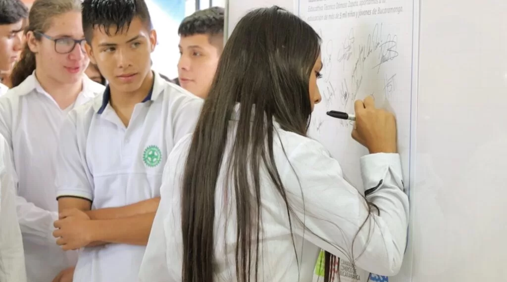 Estudiantes de grados 10º y 11º podrán ingresar a programas de pregrado UIS y homologar créditos académicos