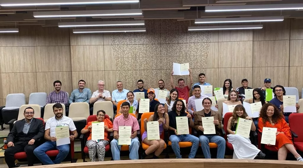 En la UIS se graduó la primera promoción en Producción y Cultivo de Cannabis Medicinal