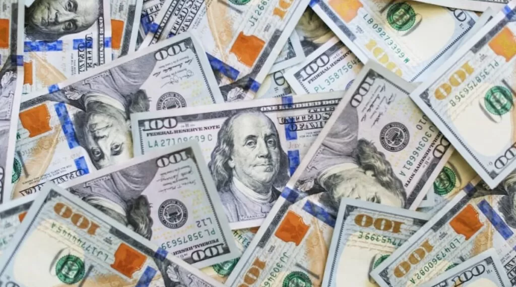 ¿Por qué baja el dólar tras el proceso electoral en Colombia?