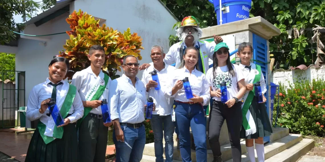 Dos escuelas rurales de Puerto Wilches, Santander recibieron equipos para agua potable