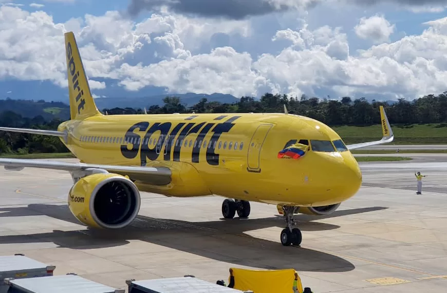 Gremios y gobierno se reunieron con ejecutivos de Spirit Airlines