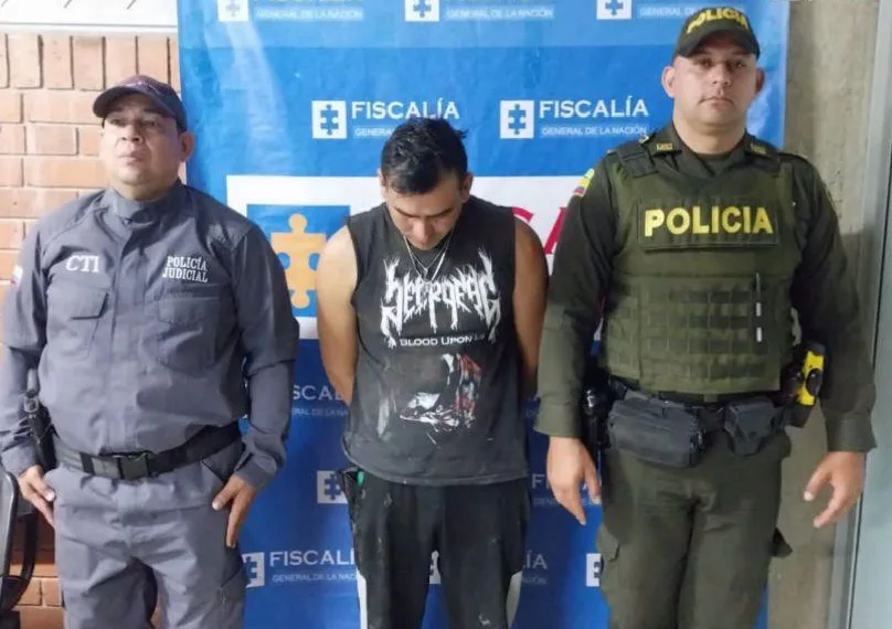 En Santander hombre que prendió fuego a su expareja y mató a su mascota fue enviado a la cárcel por tentativa de feminicidio