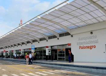 Aeropuerto Palonegro de Lebrija está cerrado por mal clima