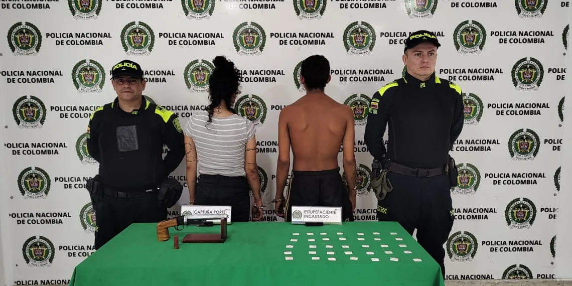 En asentamiento humano de Floridablanca, Policía captura a pareja por tráfico de estupefacientes