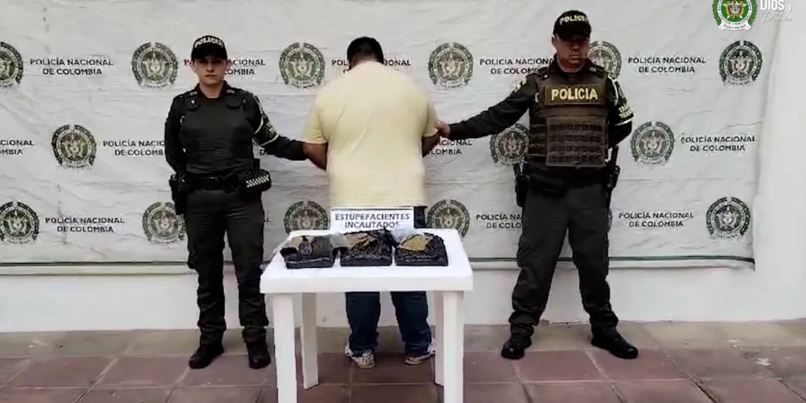 Capturado en flagrancia un hombre con estupefacientes en la vía San Gil – Bucaramanga   