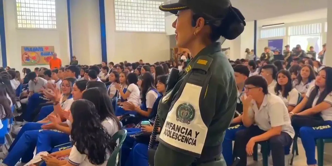 Actividades de prevención en entornos escolares con la niñez y adolescencia, en Bucaramanga   