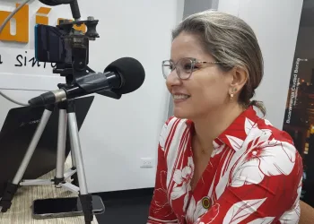 Directora de Planeación se refirió a la estación de gasolina que se construye junto a un colegio y a una clínica
