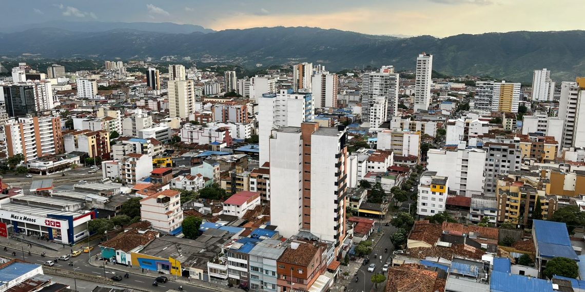 Pese a que el país tiene datos negativos de desempleo, Bucaramanga y el área metropolitana siguen repuntando la oferta laboral
