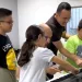 Dona un instrumento para ayudar la formación artística de niños y jóvenes de Piedecuesta