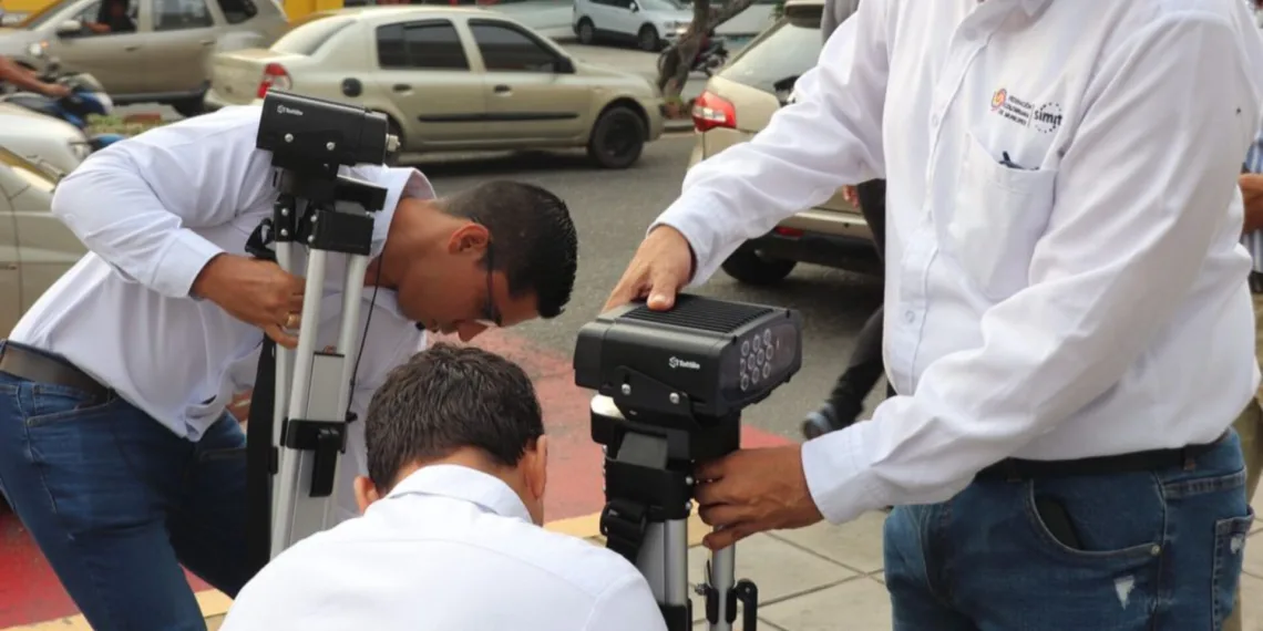 Con “Cámaras Salvavidas” en Bucaramanga detectan a conductores que no están al día con la tecnomecánica y el SOAT