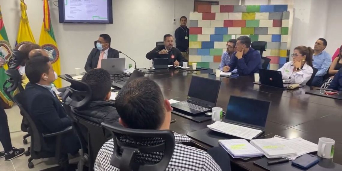 Alcaldes metropolitanos presentan propuesta para seguir operando el carrasco