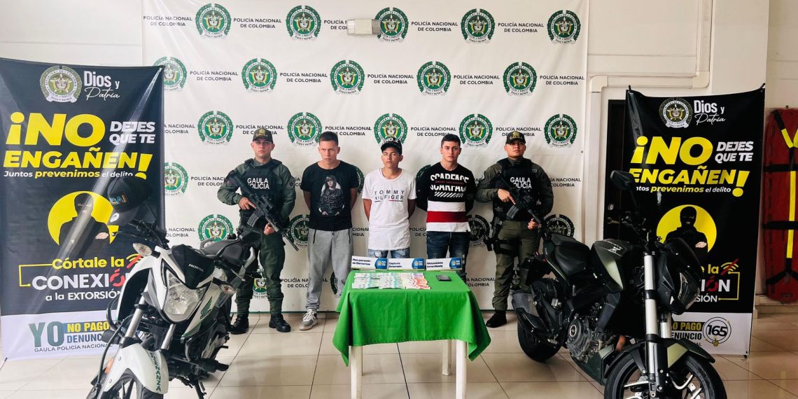 En Bucaramanga, fueron capturados 3 presuntos extorsionistas, dos de nacionalidad venezolana